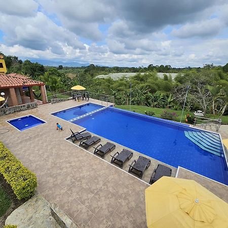 Hotel Campestre Los Mangos Quimbaya Ngoại thất bức ảnh