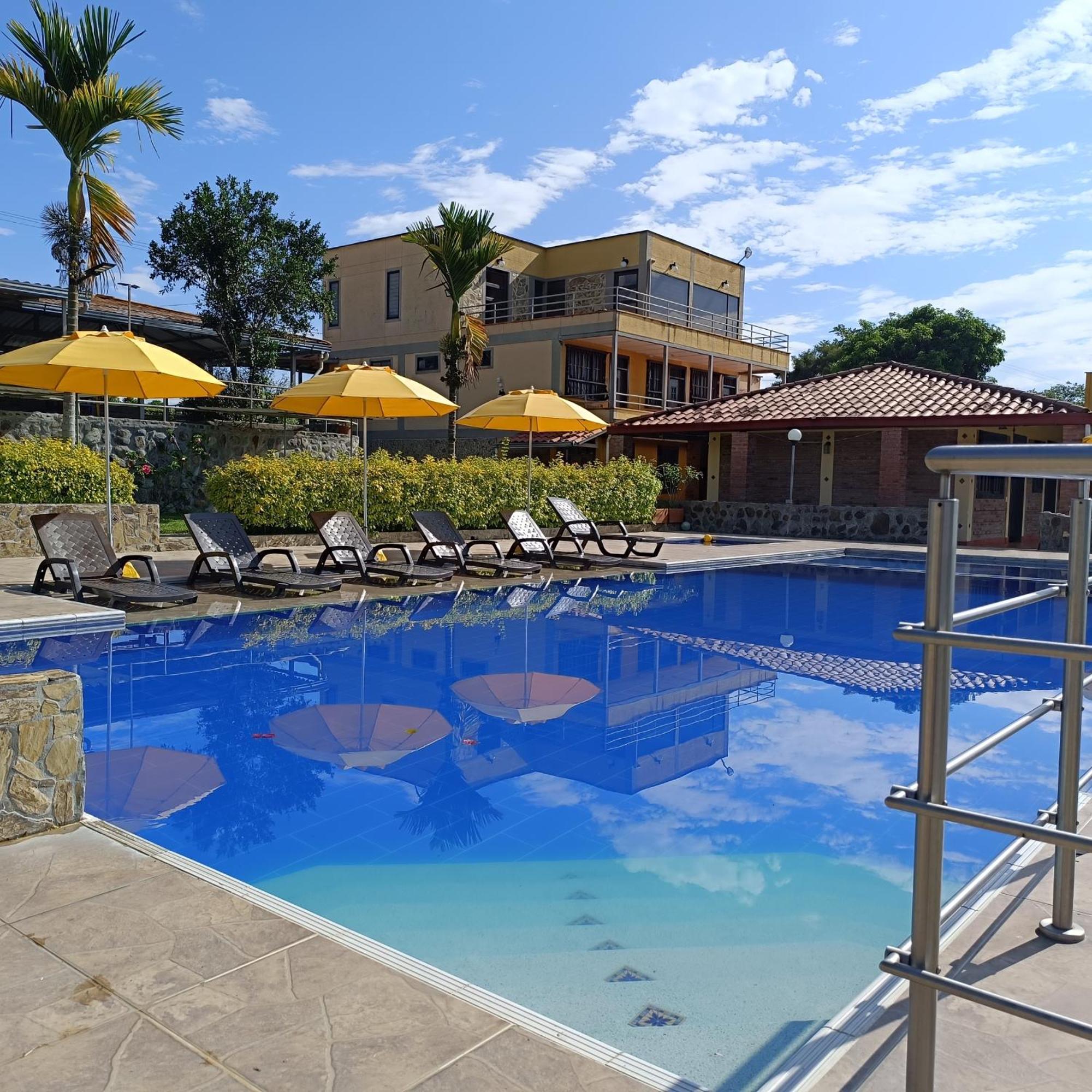 Hotel Campestre Los Mangos Quimbaya Ngoại thất bức ảnh