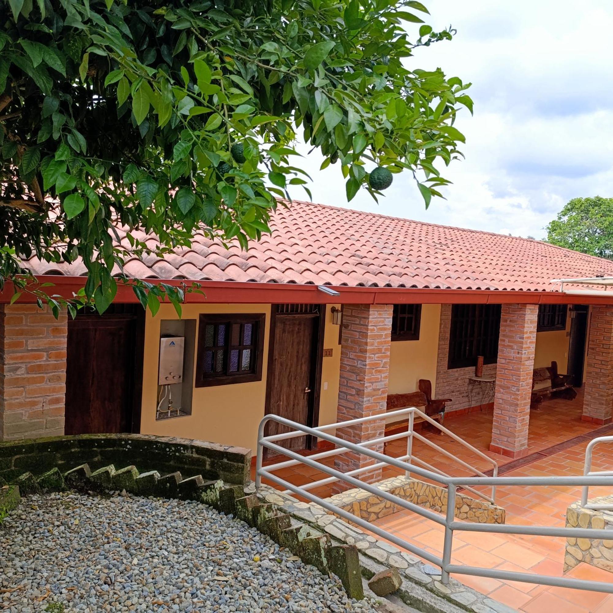 Hotel Campestre Los Mangos Quimbaya Ngoại thất bức ảnh