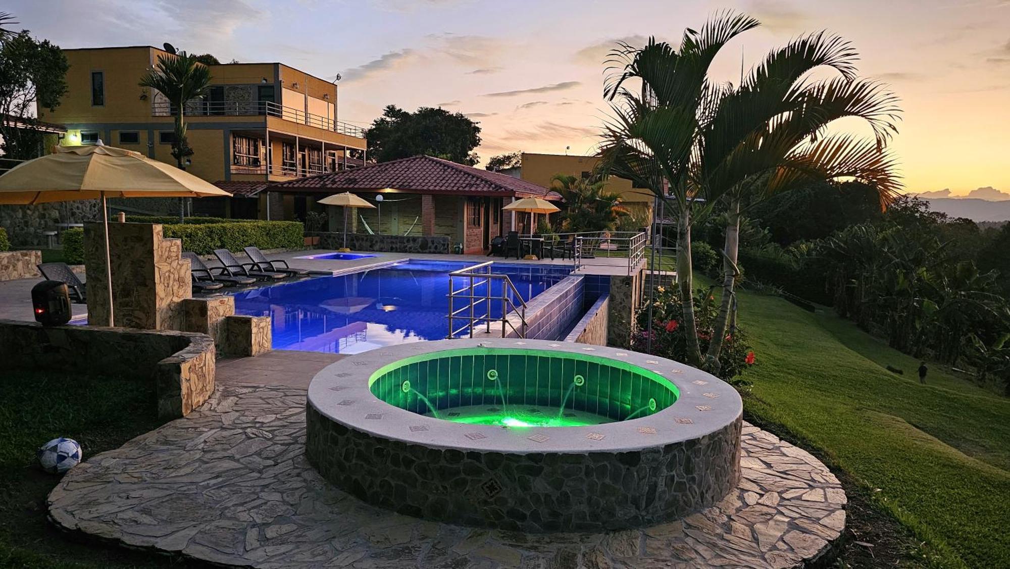 Hotel Campestre Los Mangos Quimbaya Ngoại thất bức ảnh