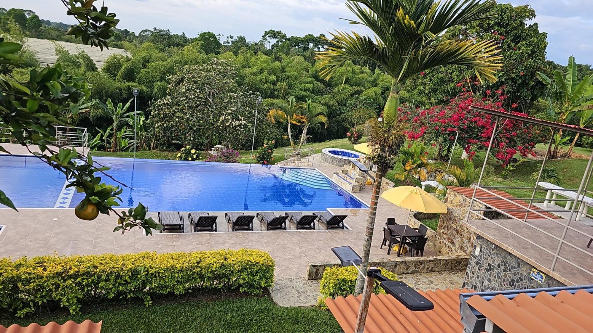 Hotel Campestre Los Mangos Quimbaya Ngoại thất bức ảnh