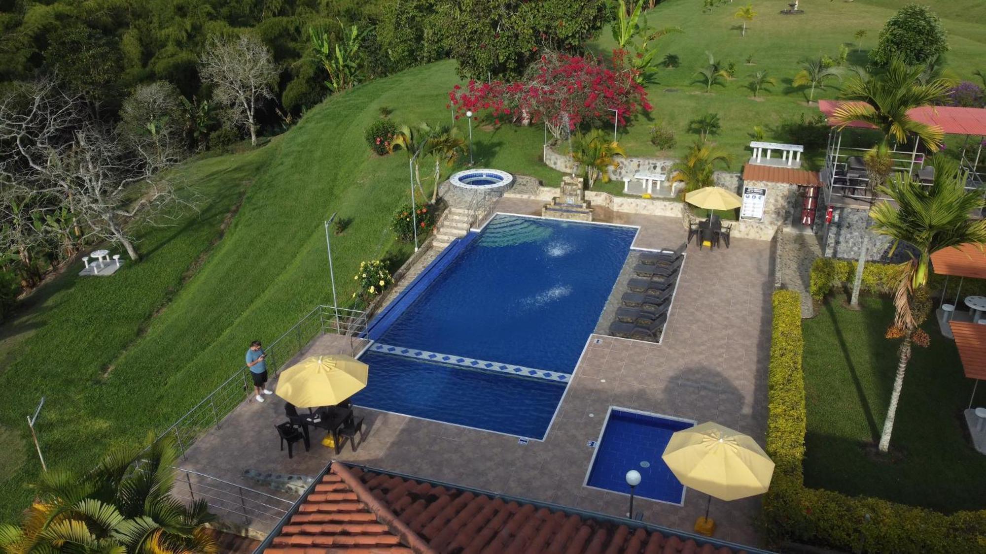 Hotel Campestre Los Mangos Quimbaya Ngoại thất bức ảnh